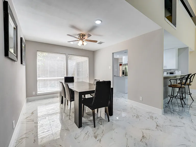1626 S Kirkwood Rd — Photo 34