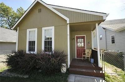 1st image of 923 Pawnee St