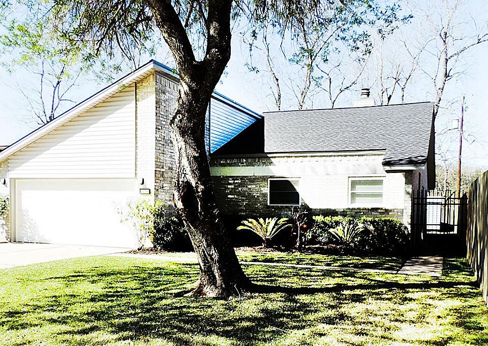1st image of 3234 Teakwood Cir