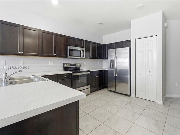 3rd image of 11456 SW 252nd Ter