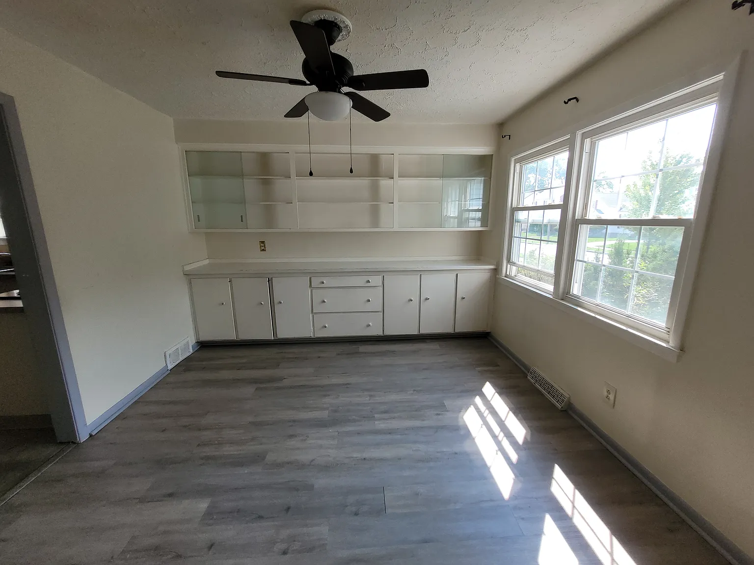 3 bed, 1.5 bath, 1580 sqft, $1,500 — Photo 3