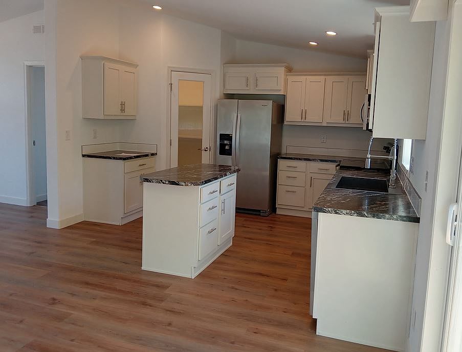 2nd image of 1284 N 19th St #217
