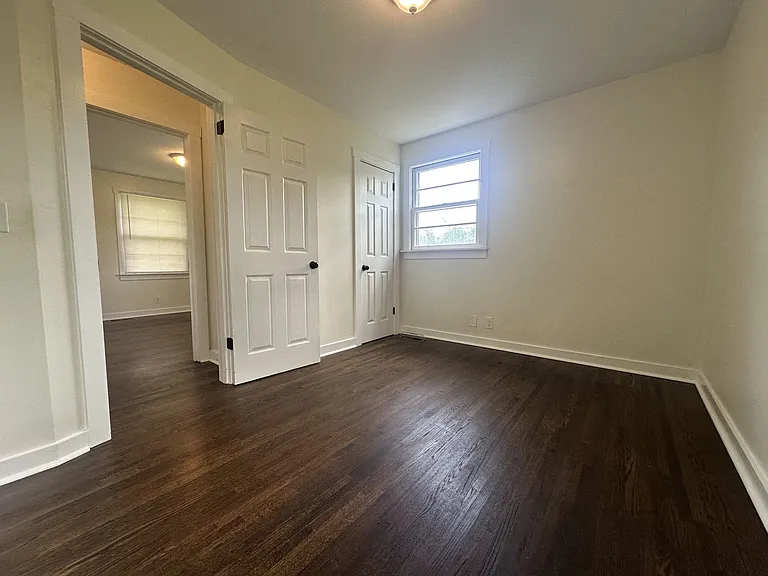 1311 N 5th St — Photo 11