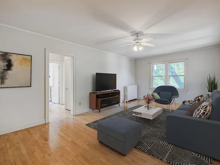 Cle-Mar Apartments — Photo 8