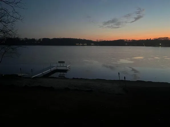 12535 Bair Lake St, Jones, MI 49061