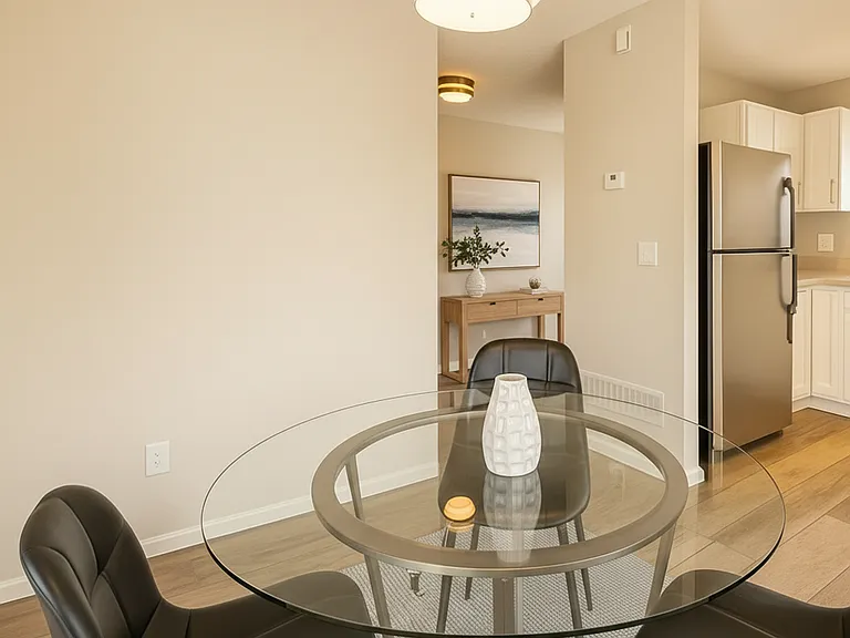 15533 Flight Way — Photo 6