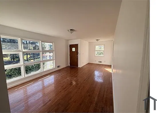 200 15th Ct NW