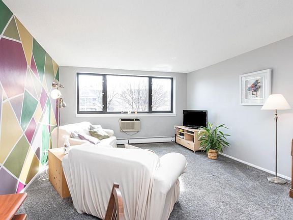 2nd image of 2500 Blaisdell Ave APT 214