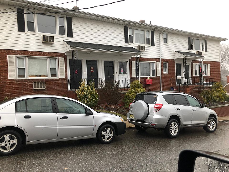 1st image of 566 Sollas Ct APT 2