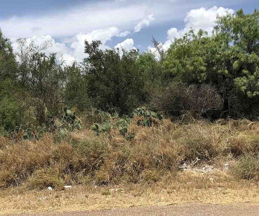 2nd image of 5206 Pharr Ln