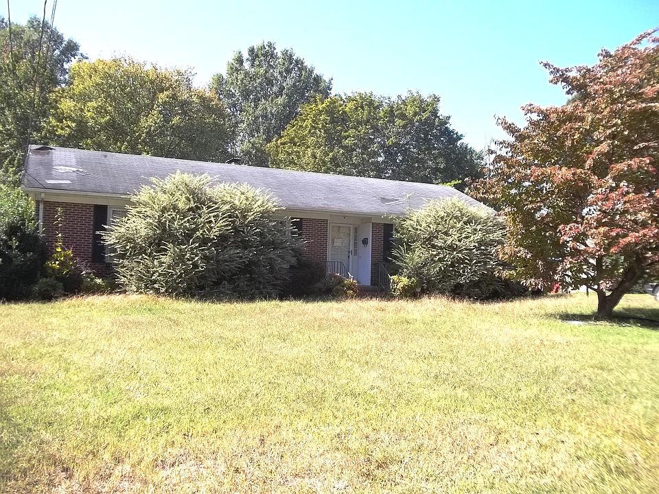 2nd image of 1943 Taylor Dr
