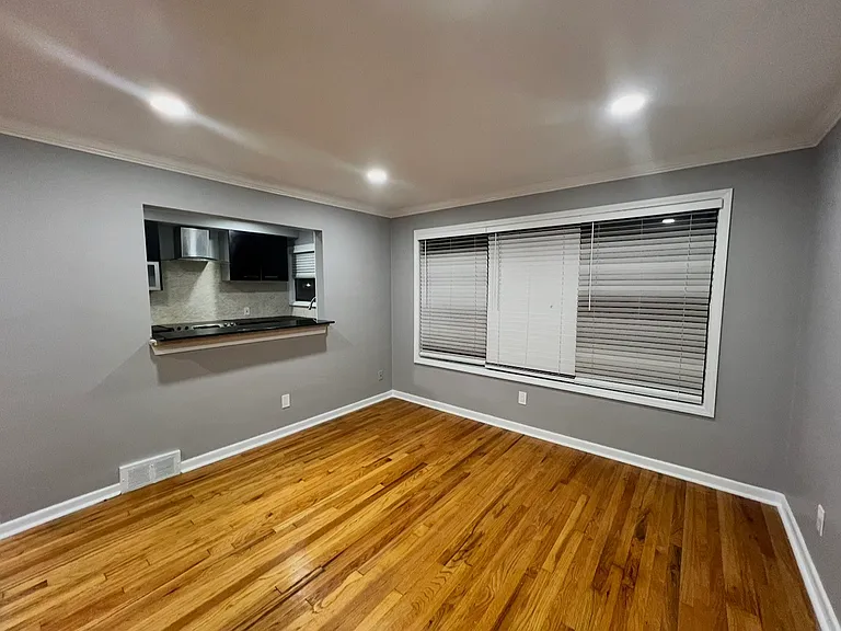 25777 Woodward Ave #104 — Photo 5
