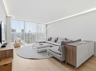 25 Trailwood Dr #2407, Mississauga, ON L4Z3K9
