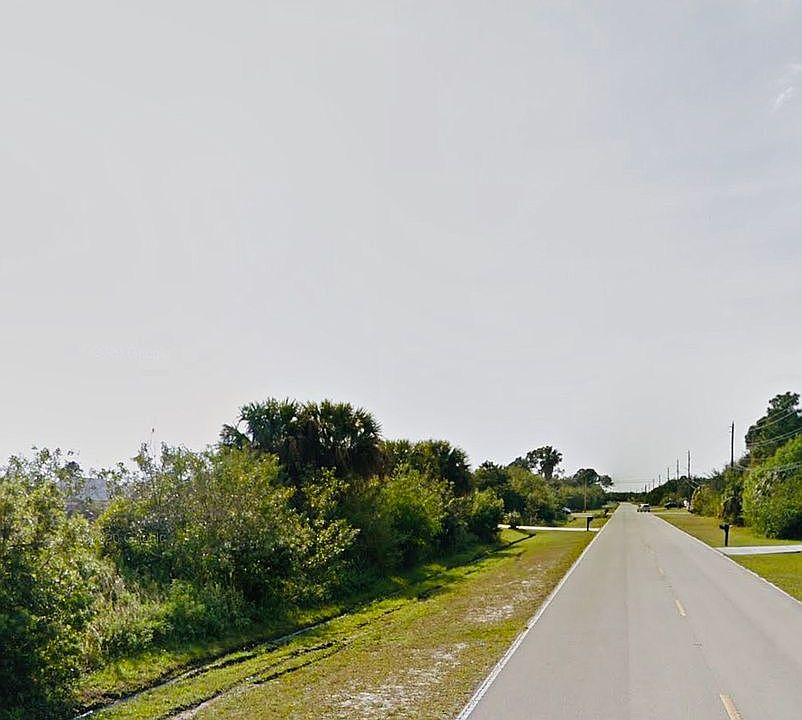 1st image of 474 SW Paar Dr