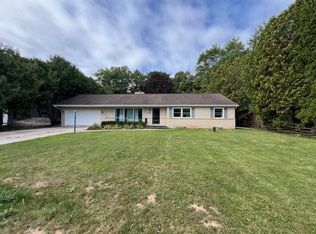 1464 N Rapids Rd, Manitowoc, WI 54220