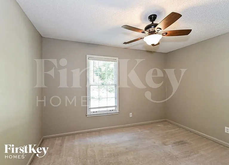 1217 Pinpointe Dr — Photo 13