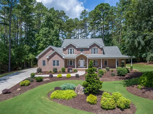 1431 Stillwater Dr, Seneca, SC 29672