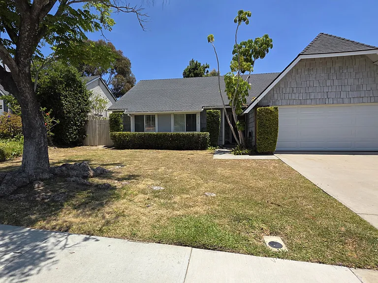 7118 Columbine Dr — Photo 1