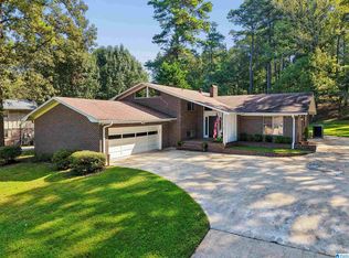 923 Pine Haven Dr, Bessemer, AL 35023