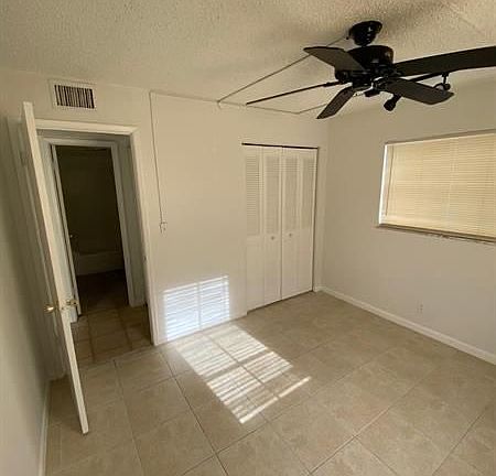 4th image of 312 SE 10th Ave