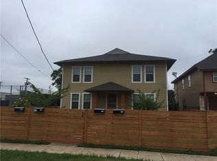413 E 10th St, Dallas, TX 75203