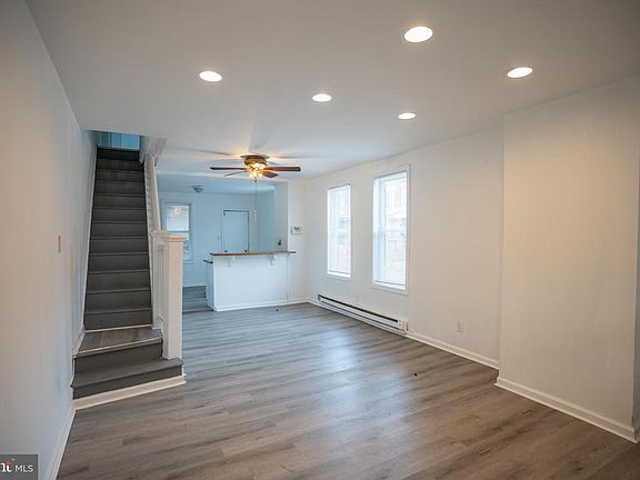 4th image of 2000 S Avondale St