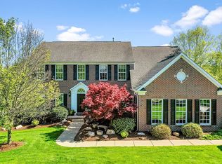 101 Honeytree Ct, Venetia, PA 15367