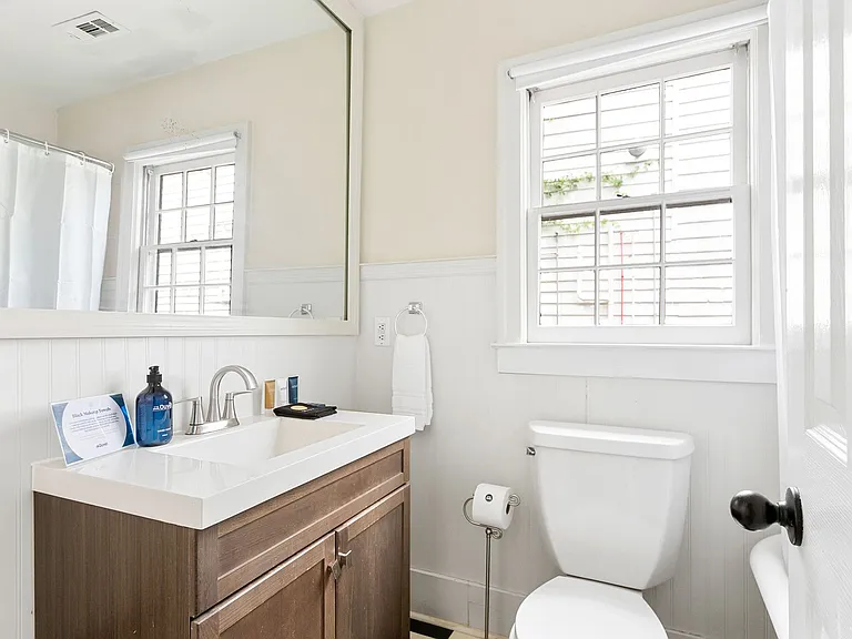 11 Marion St — Photo 14