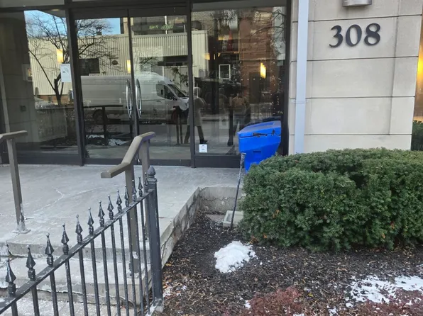 308 Palmerston Ave #519, Toronto, ON M6J 3X9