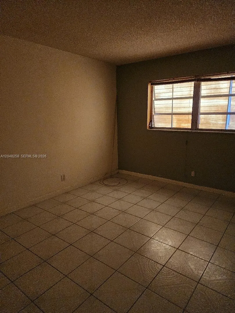 Edgewood Greens Condo — Photo 2