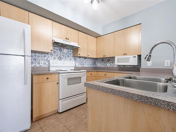5th image of 8635 River Homes LN #2202