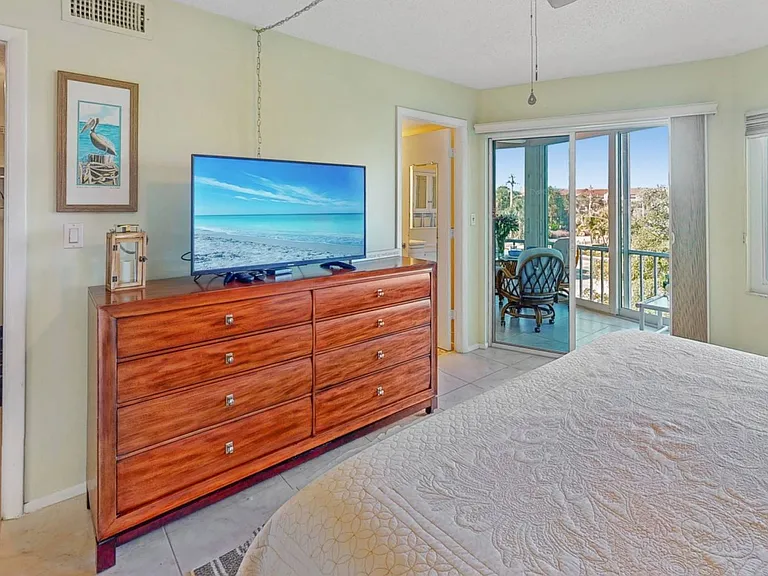 1215 S Portofino Dr #D301 — Photo 15