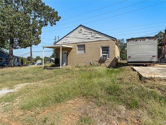 4th image of 706 Crescent Ridge Rd E