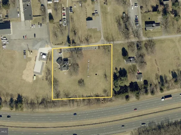 40 S Aly, New Market, MD 21774