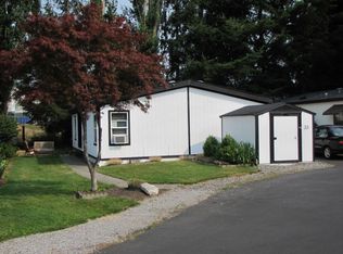 2350 Douglas Rd TRLR 33, Ferndale, WA 98248