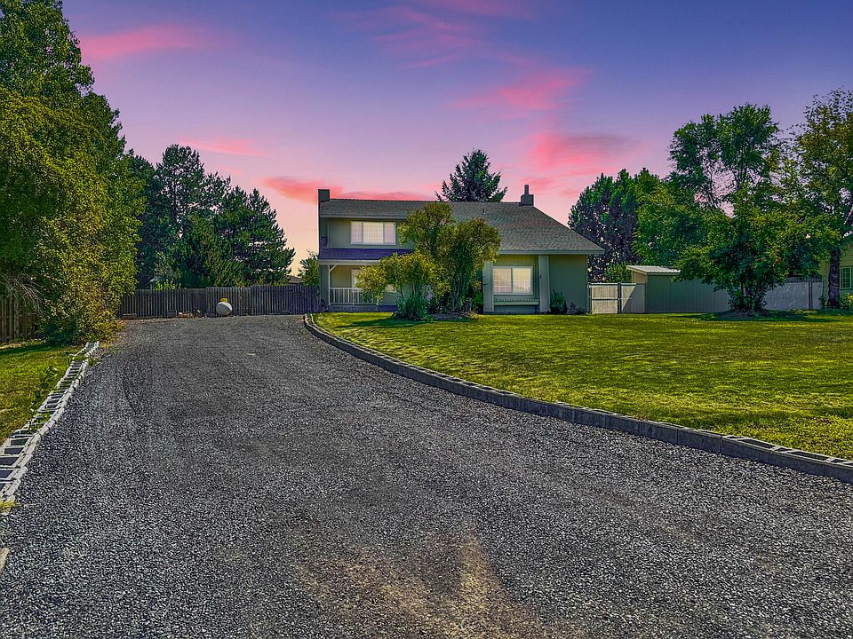 1st image of 2320 NE Quail Valley Ln