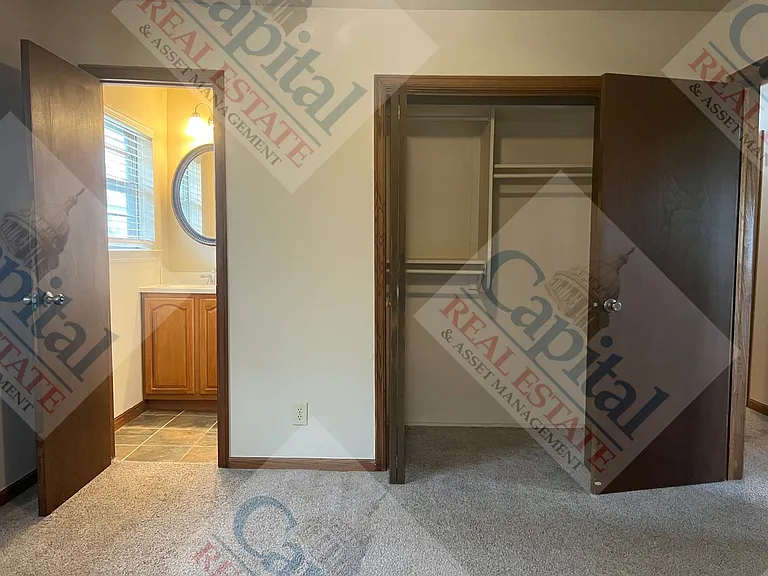 18251 SE 29th St — Photo 22