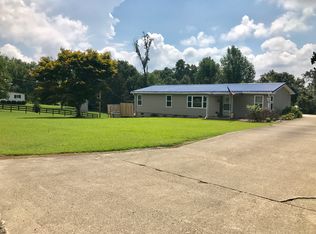 624 W Arrowhead Dr, Ashland, KY 41102
