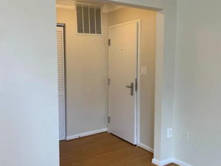 416 S Veitch St #307 — Photo 10
