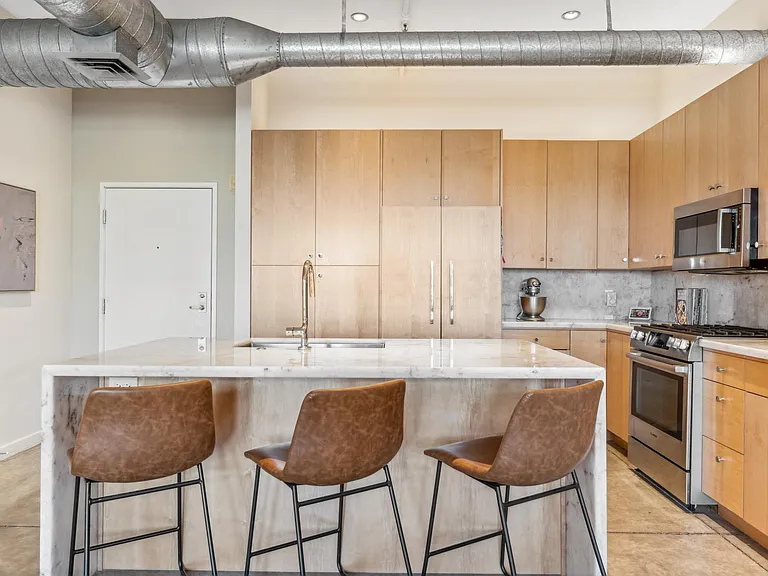 914 E Osborn Rd #303 — Photo 4