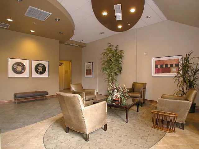 2 bed, 2.0 bath, 1251 sqft, $3,350 — Photo 4