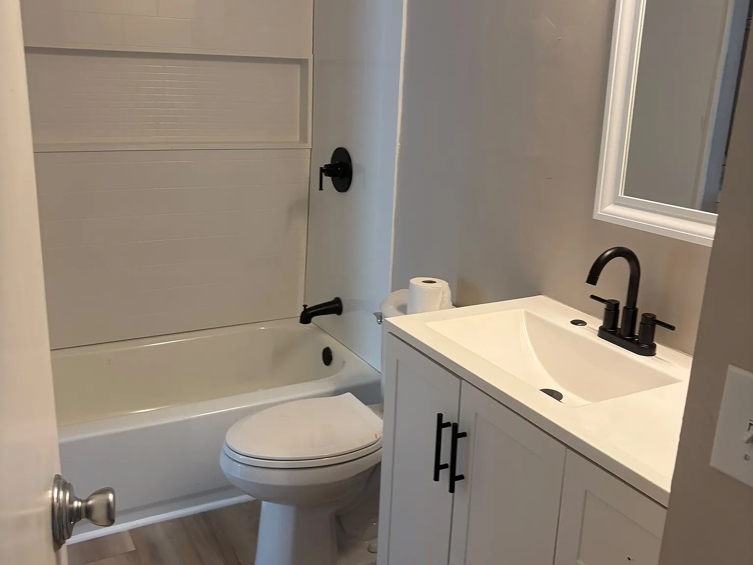 2 bed, 1.5 bath, 953 sqft, $1,495 — Photo 4