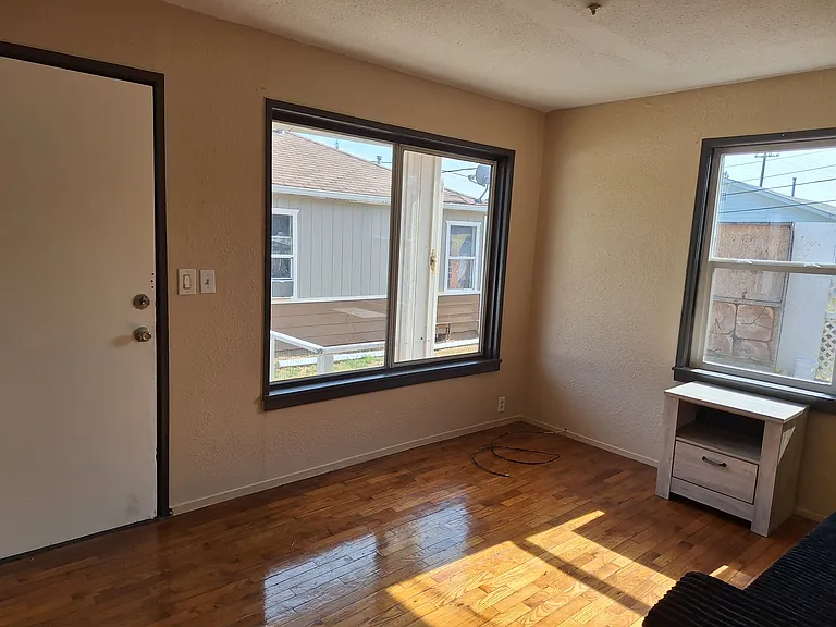 609 W Central Ave — Photo 5