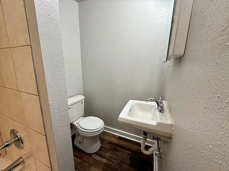 908 W Ruby St — Photo 10