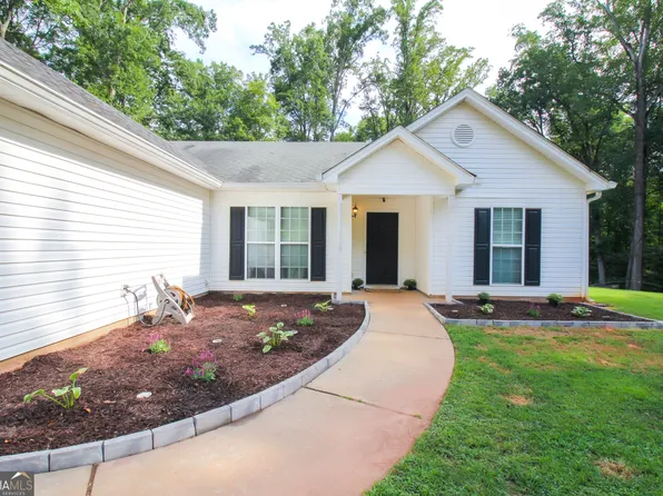 865 Ode Peppers Ct, Winder, GA 30680