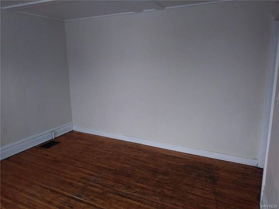 5th image of 1035 West Ave