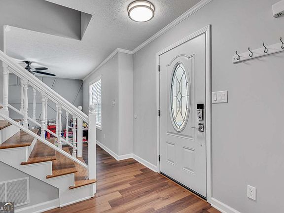 4th image of 236 Hidden Ct