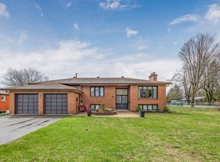 40 Idlewood Dr, Springwater, ON L9X 0P5