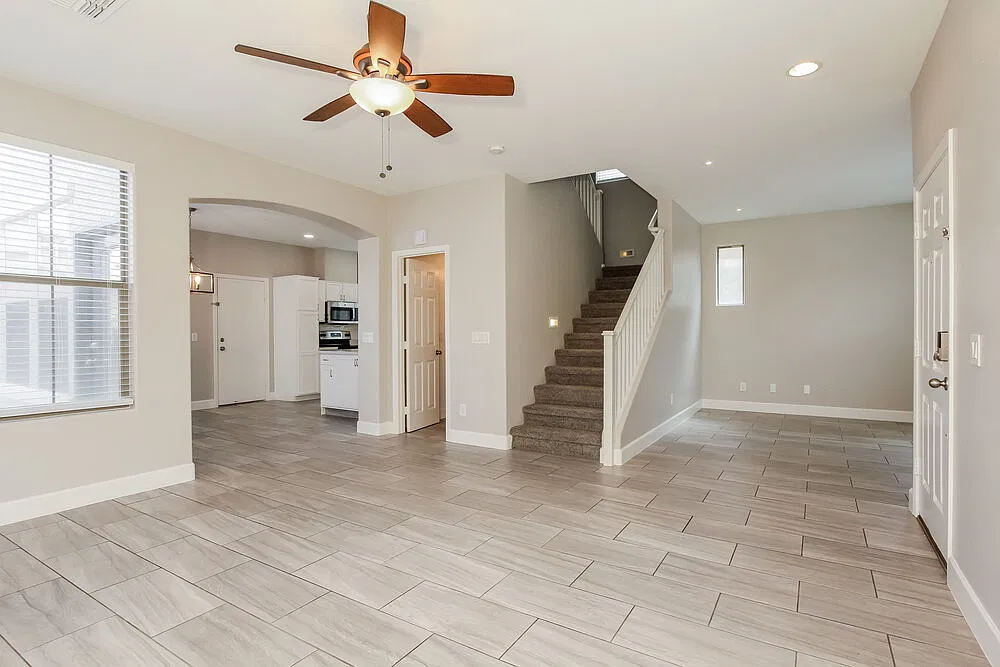 3 bed, 2.5 bath, 1480 sqft, $2,265 — Photo 4
