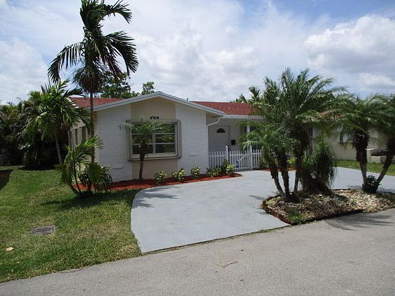 4th image of 4708 NW 50th Ct